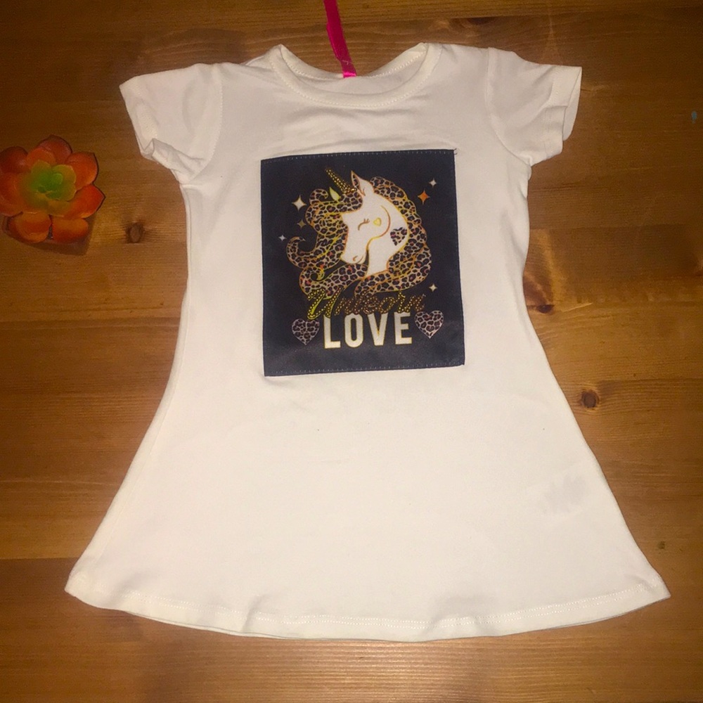 Girls Unicorn Tshirt (18m)